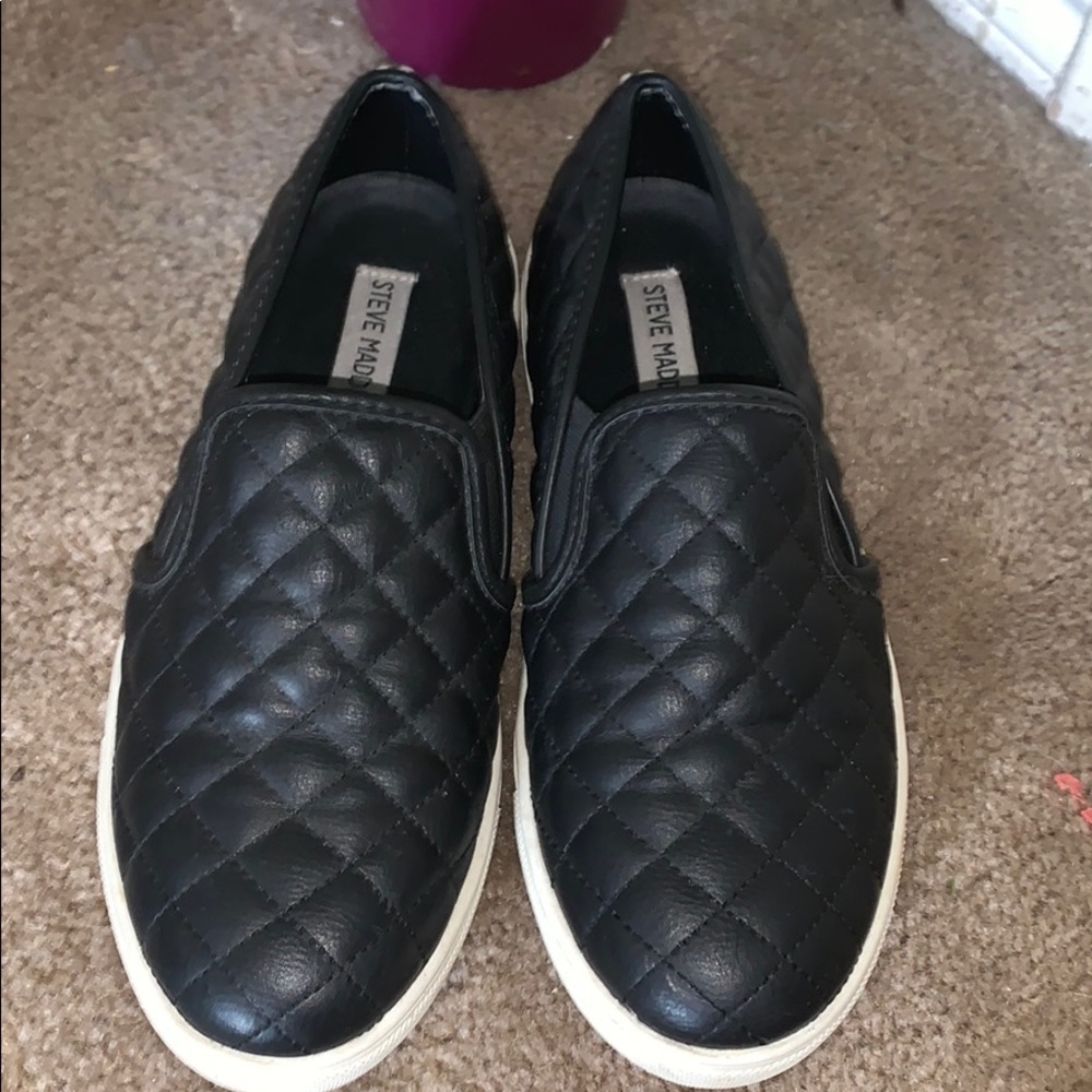 black steve maddens
